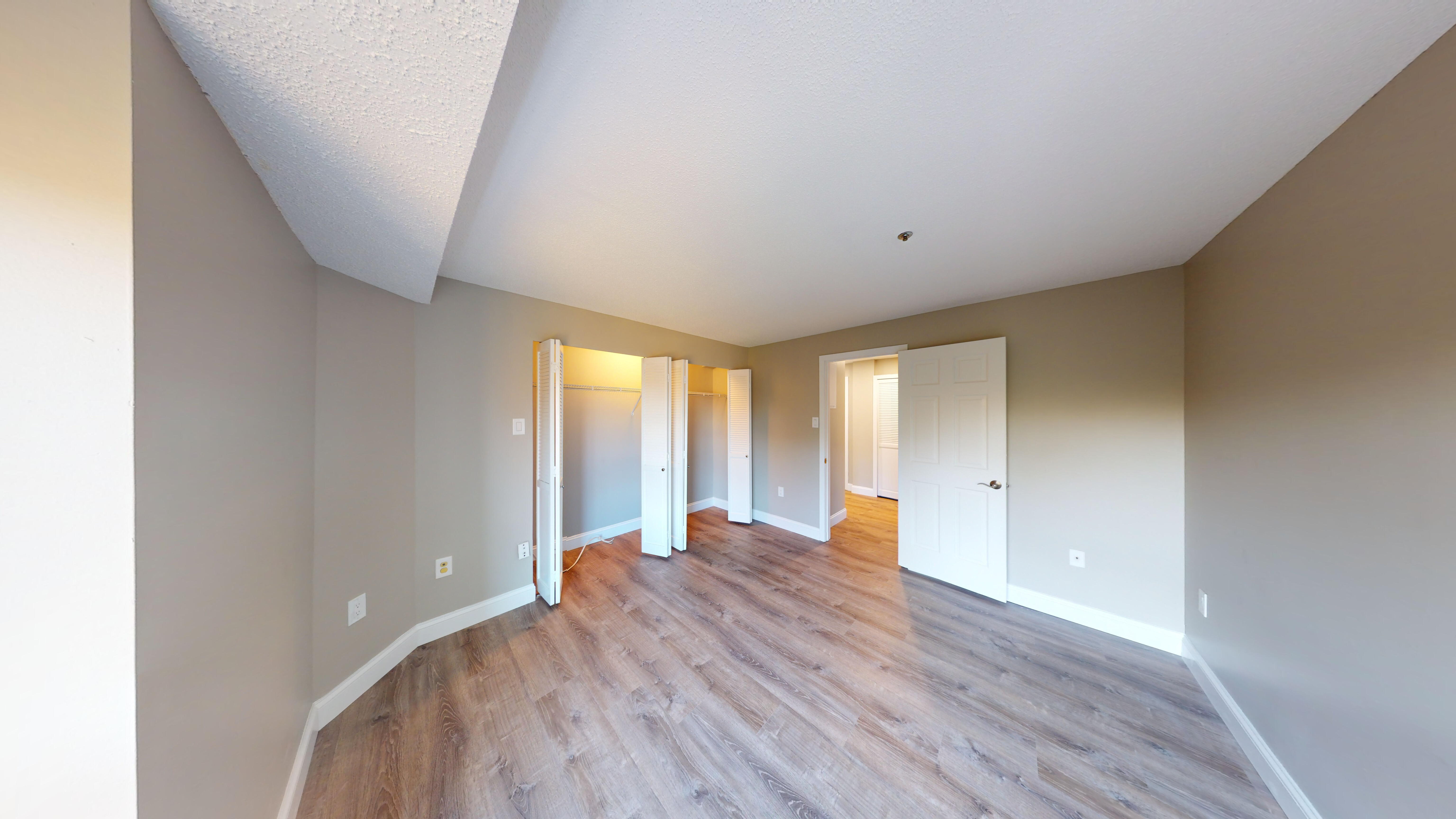 1111 Beacon St, Longwood