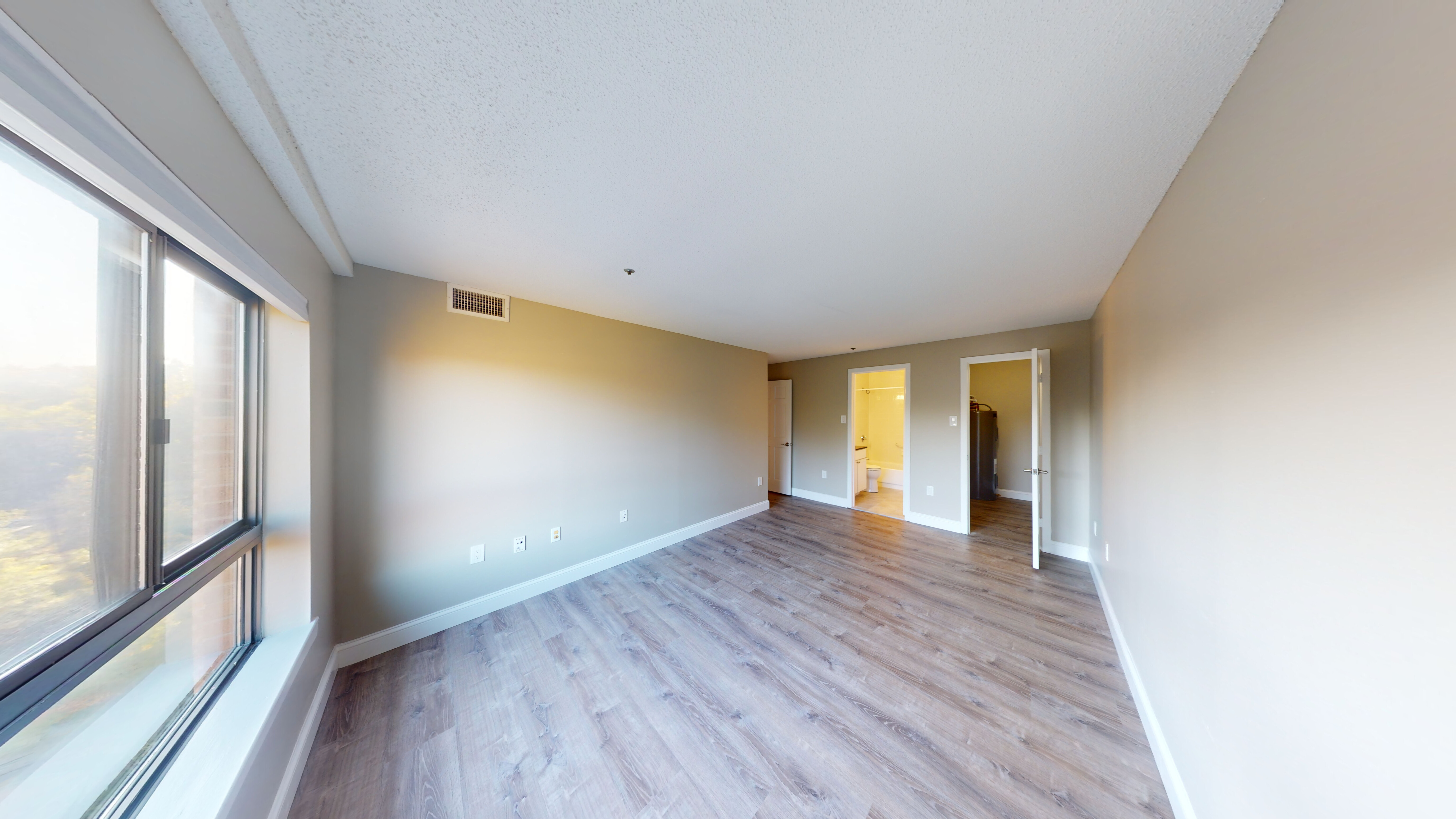 1111 Beacon St, Longwood