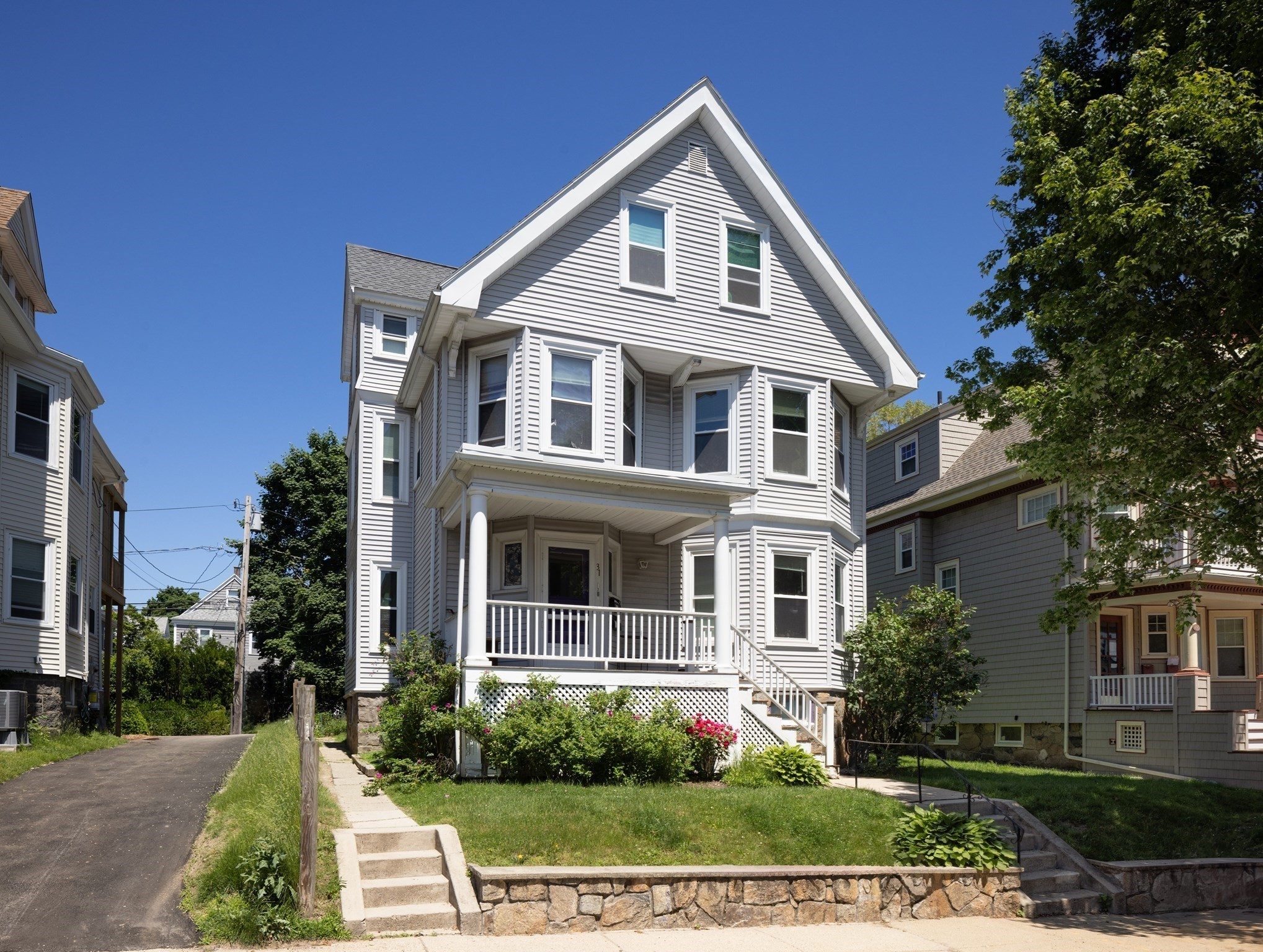 31 Ainsworth St, Roslindale