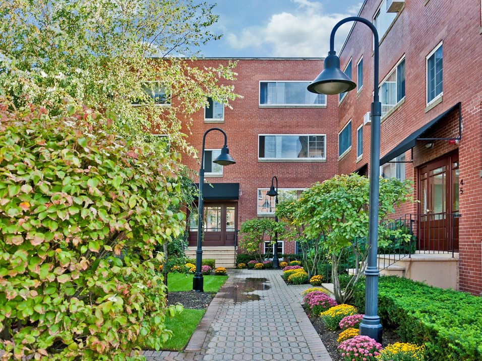 47 Green St, Coolidge Corner