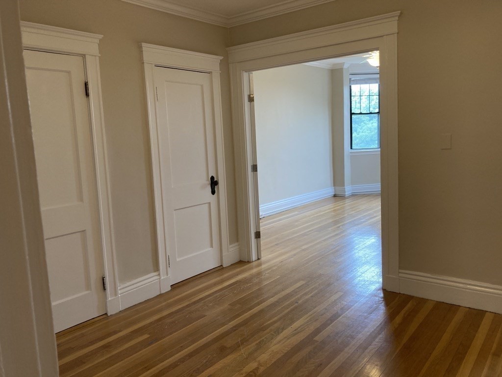 386 Riverway, Mission Hill