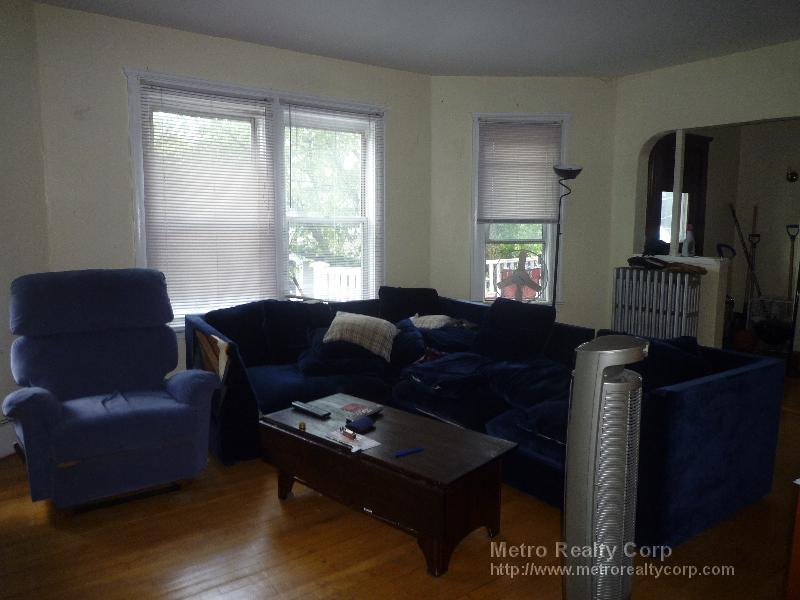 4 bed, 1.5 bath apartment for rent at 4 Priscilla Rd Unit 2, Boston — photo 2 of 13