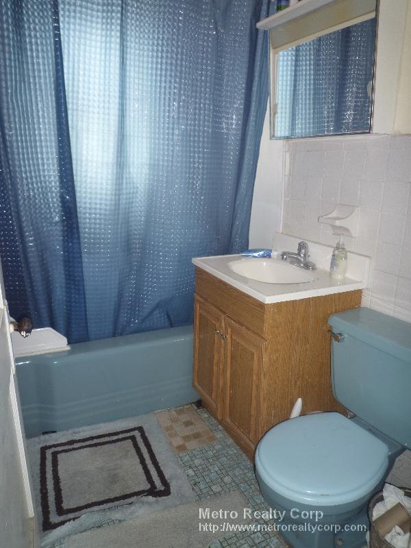 4 bed, 1.5 bath apartment for rent at 4 Priscilla Rd Unit 2, Boston — photo 8 of 13