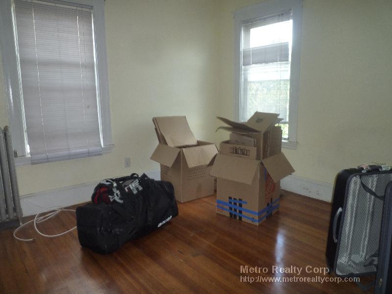 4 bed, 1.5 bath apartment for rent at 4 Priscilla Rd Unit 2, Boston — photo 10 of 13