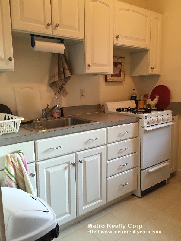 7 Scottfield Rd, Allston