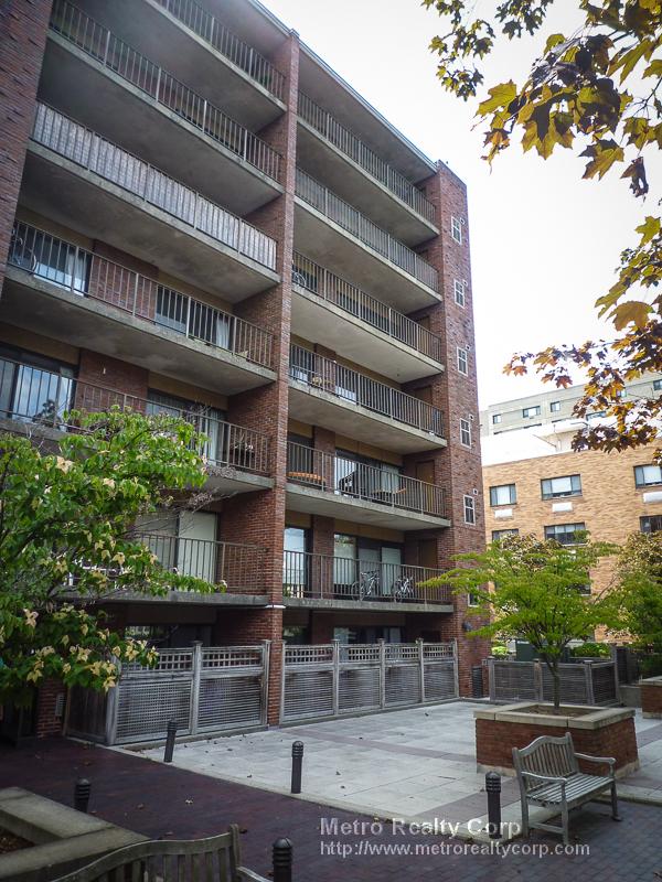 70 Centre St, Coolidge Corner