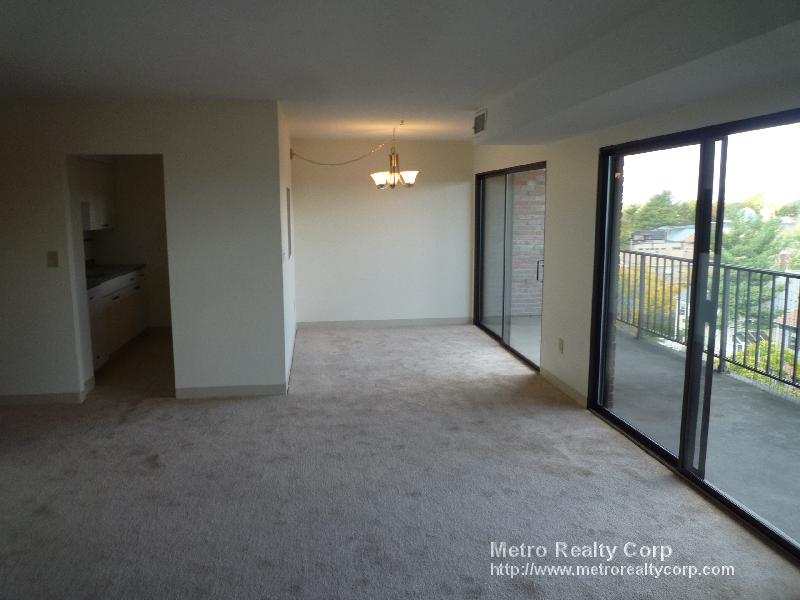 70 Centre St, Coolidge Corner