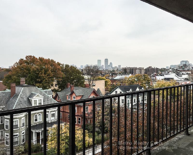 70 Centre St, Coolidge Corner