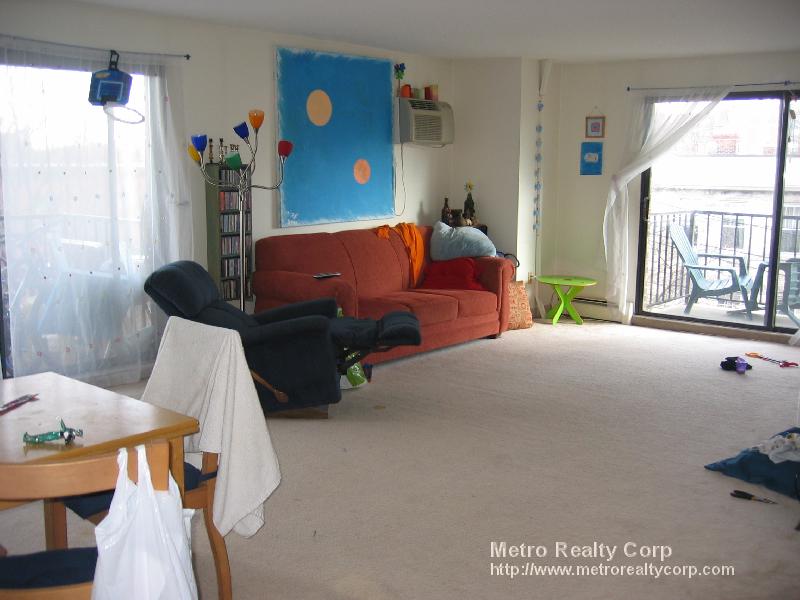 80 Pleasant St, Coolidge Corner