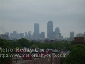 80 Pleasant St, North Brookline