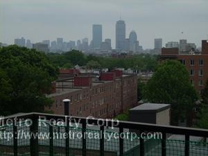 80 Pleasant St, North Brookline