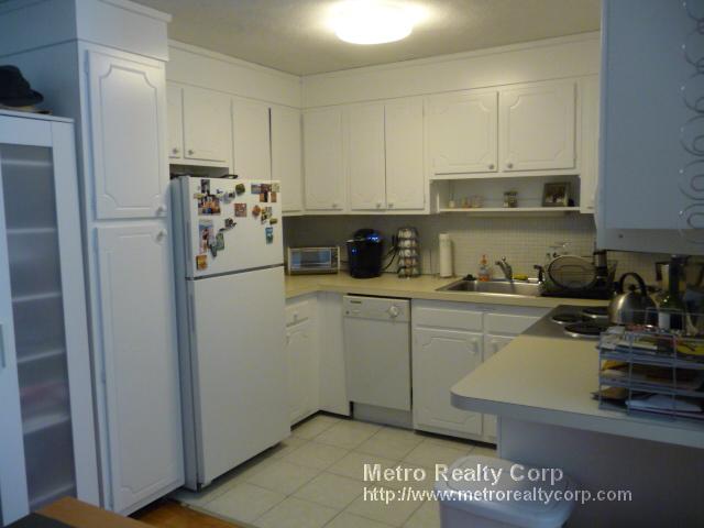 81 Green St, Brookline