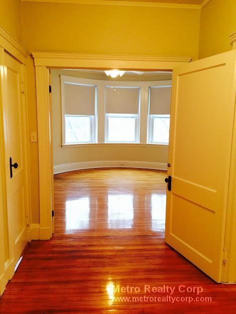 227 Rawson Rd, Brookline