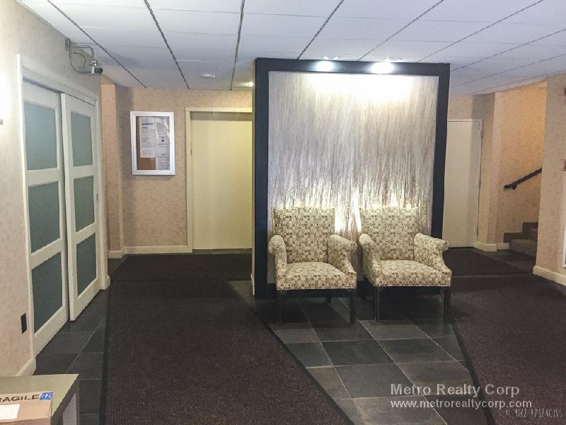 125 Pleasant St, North Brookline