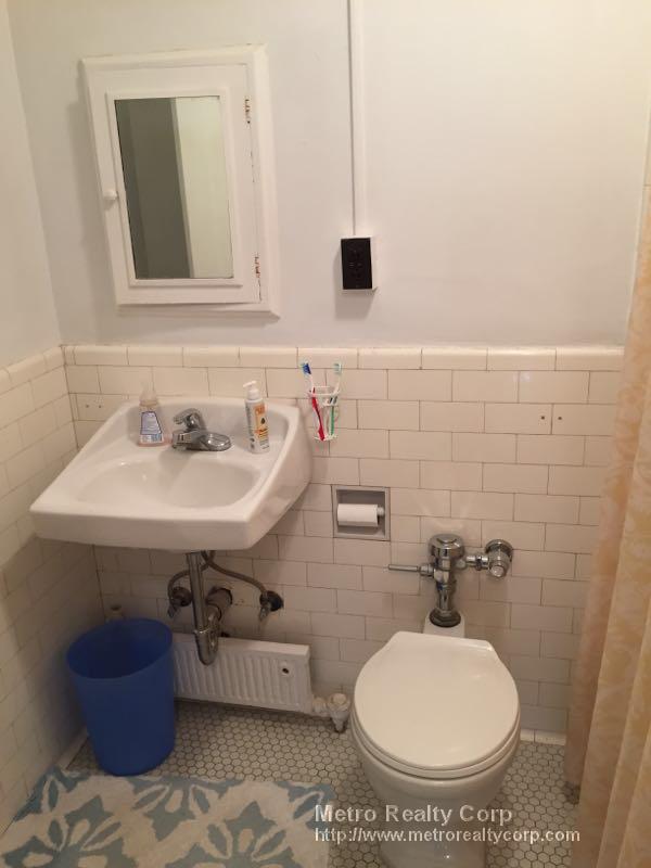 1 bed, 1 bath apartment for rent at 1284 Beacon St Unit 110, Coolidge Corner — photo 4 of 4