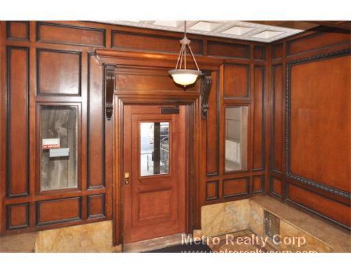 857 Beacon St, Fenway