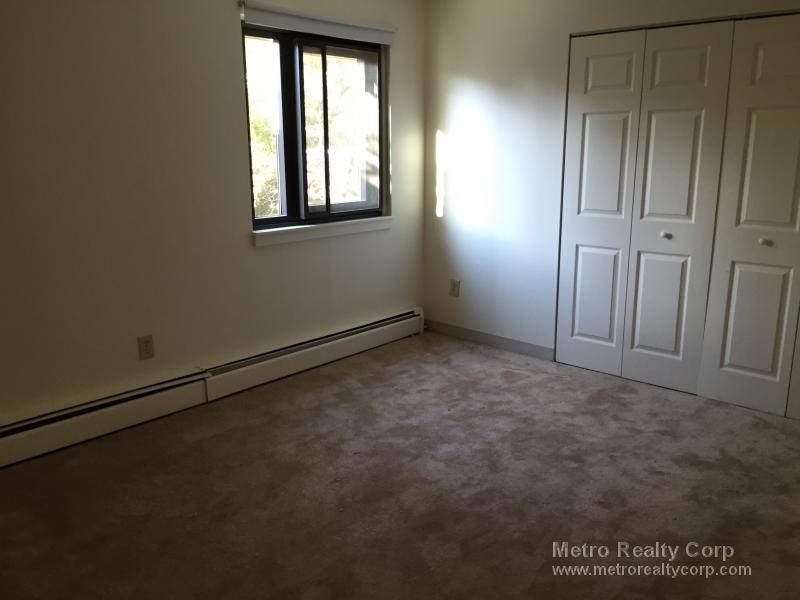 80 Pleasant St, Coolidge Corner