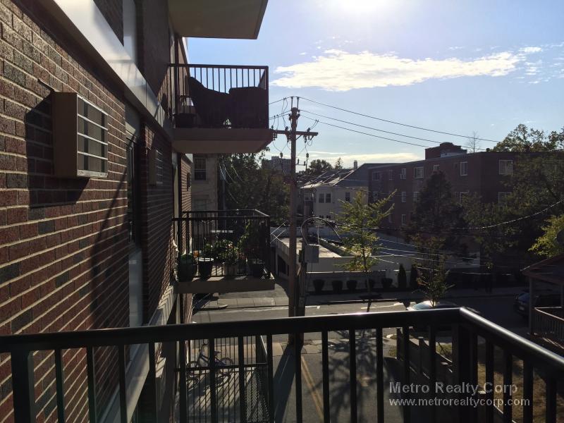 80 Pleasant St, Coolidge Corner