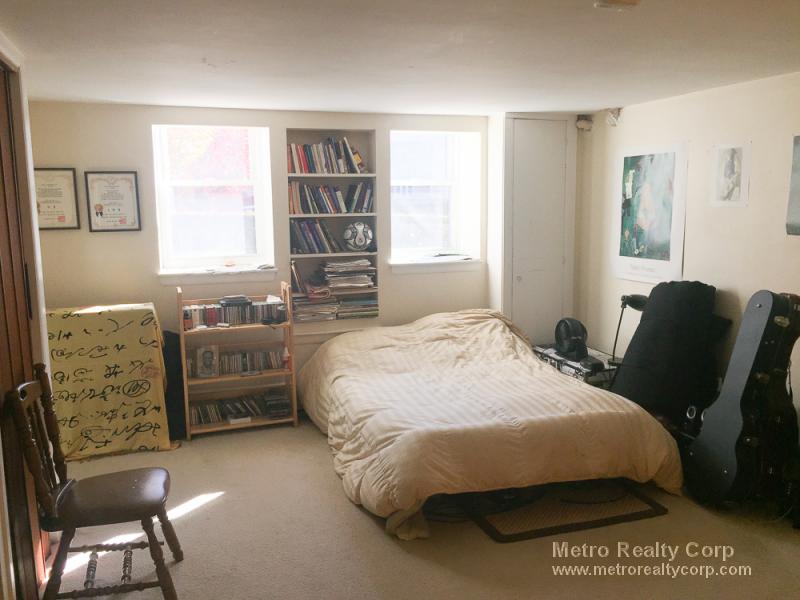 94 Corey Rd, Brighton