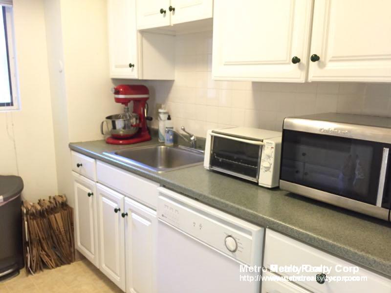 49 Marion St, Coolidge Corner