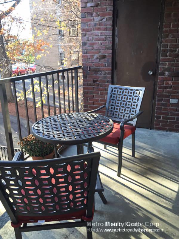 49 Marion St, Coolidge Corner