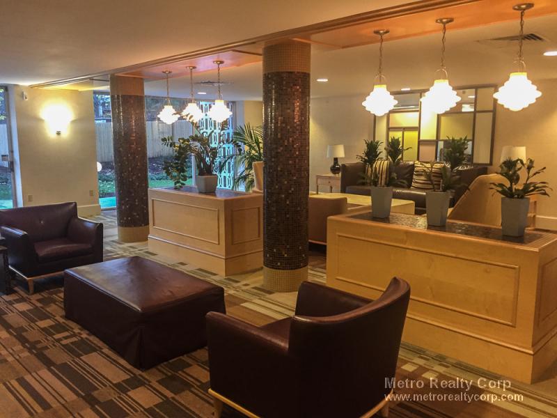 101 Monmouth St, Brookline