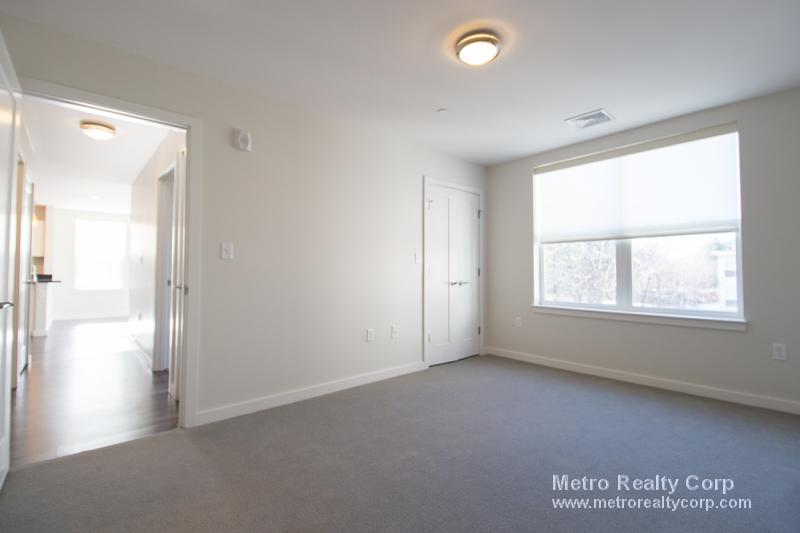 1 Whittemore Ave, North Cambridge