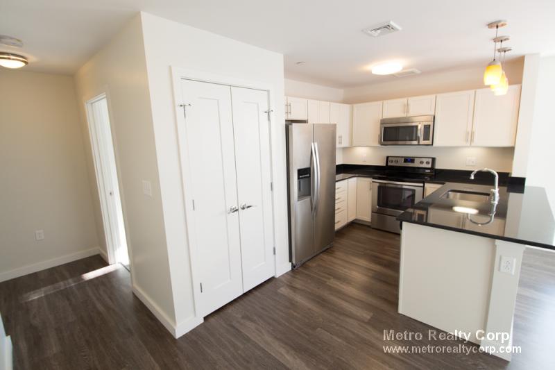 1 Whittemore Ave, North Cambridge