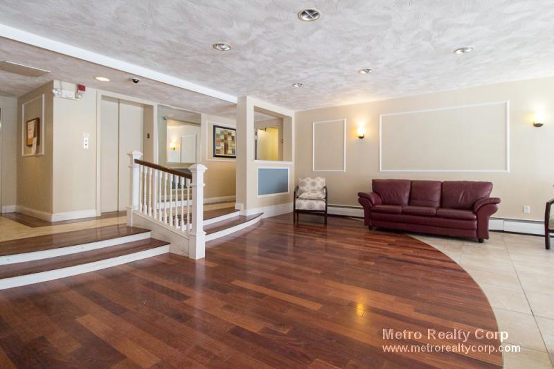 50 Green St, Brookline