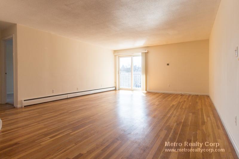 50 Green St, Brookline