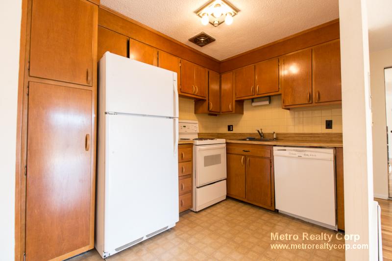 50 Green St, Brookline