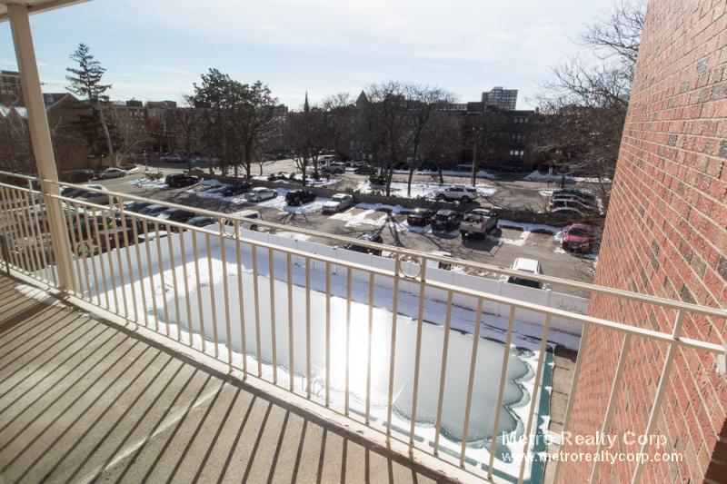 50 Green St, Brookline