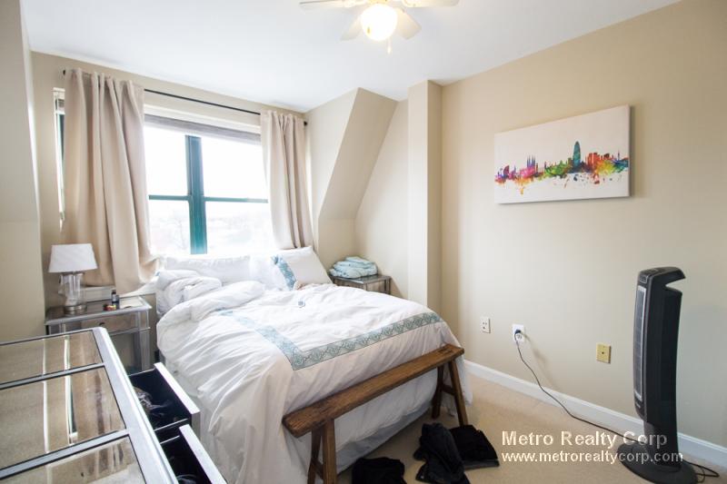 59 Brainerd Rd, Allston