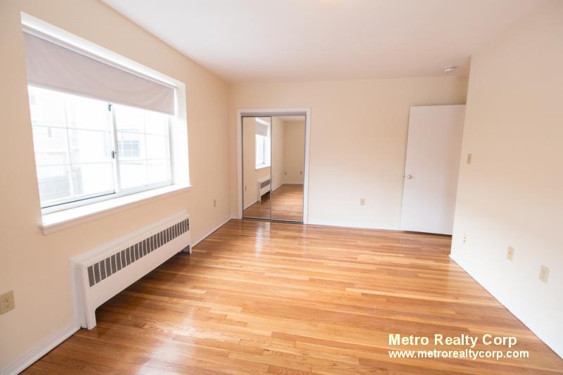 49 Green St, Coolidge Corner