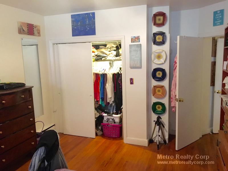 199 Winthrop Rd, Brookline