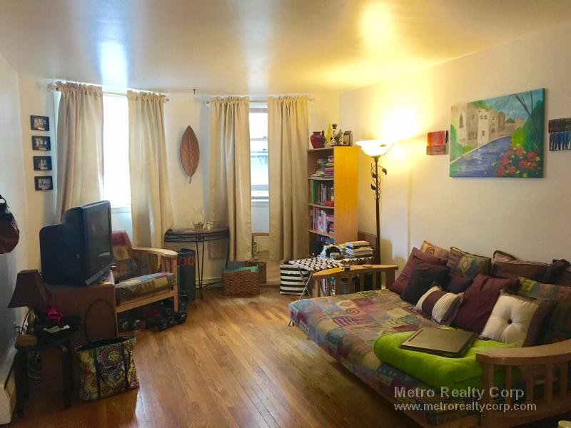 199 Winthrop Rd, Brookline