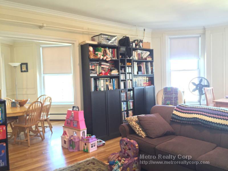 1284 Beacon St, Coolidge Corner