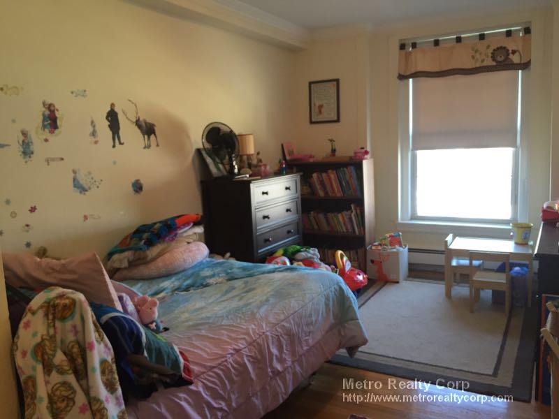 1284 Beacon St, Coolidge Corner