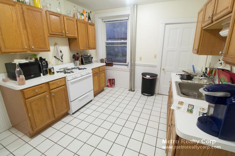 1209 Beacon St, Brookline