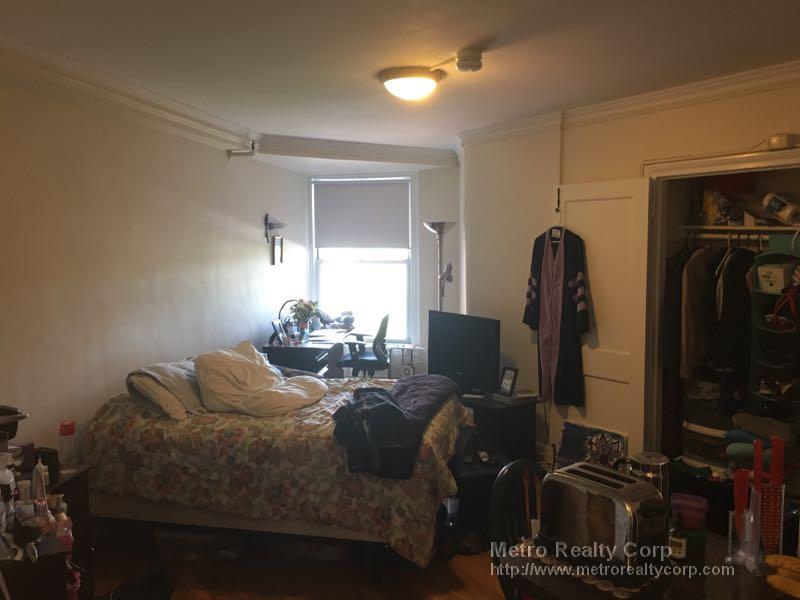 1284 Beacon St, Coolidge Corner