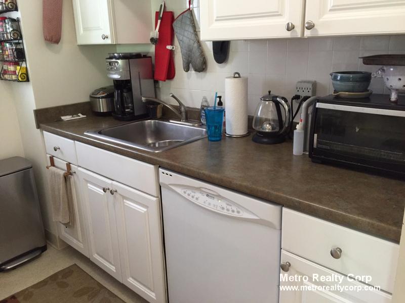 49 Marion St, Coolidge Corner