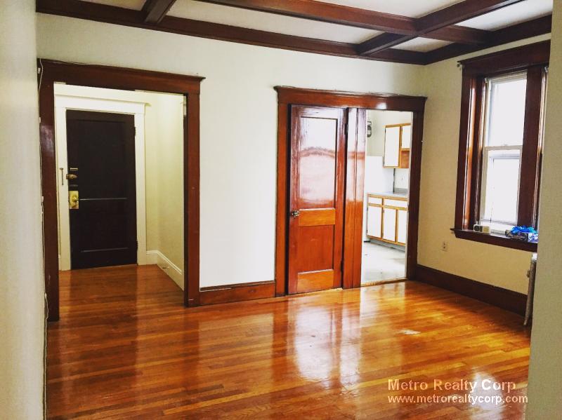 1368 Commonwealth Ave., Boston, MA - 2,750 USD/ month