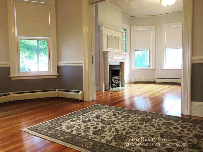 31 Ashfield St, Roslindale