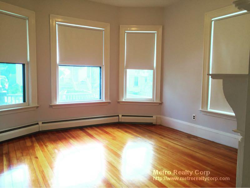 31 Ashfield St, Roslindale