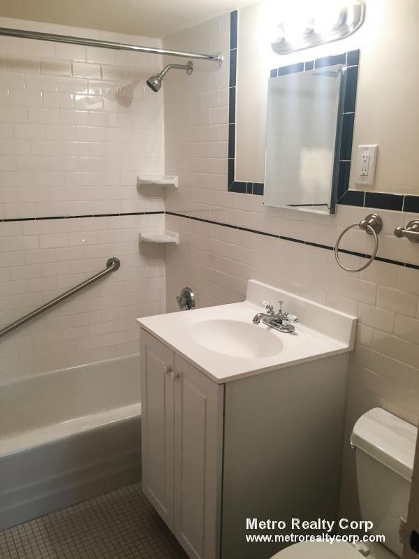 101 Monmouth St, Brookline