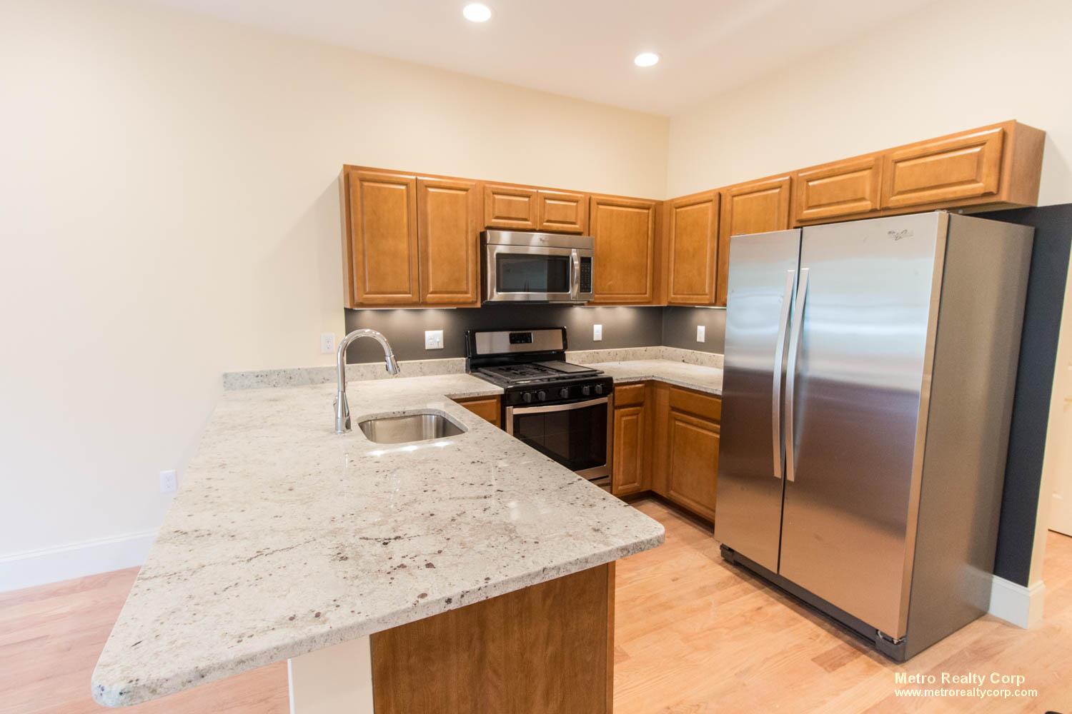 2 bed, 2 bath apartment for rent at 5165 Washington St Unit 19, West Roxbury — photo 3 of 15