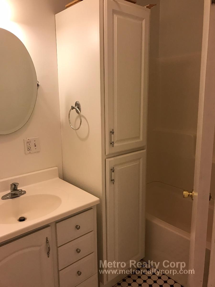 168 Chelsea St, East Boston