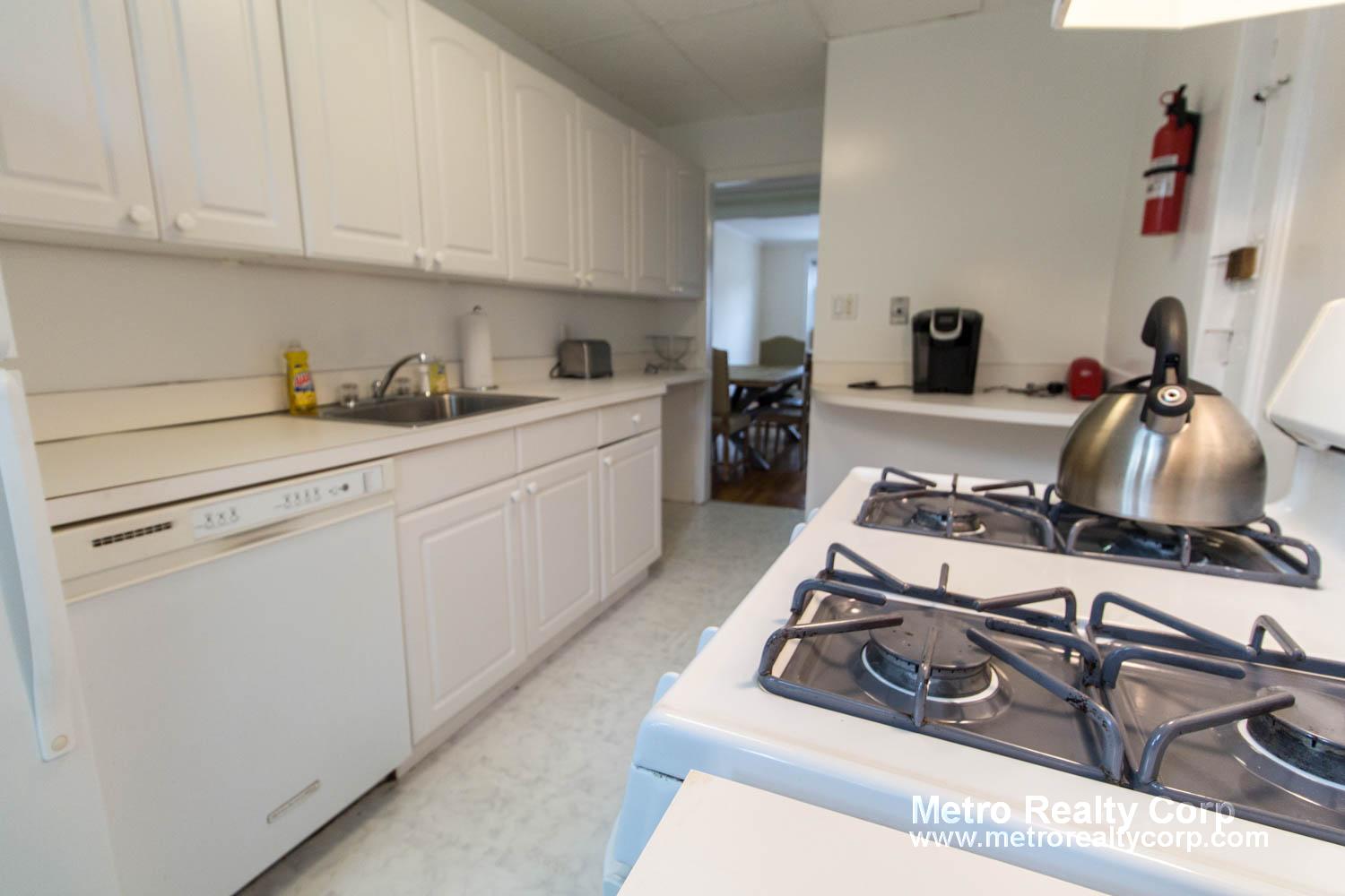 42 Longwood Ave, Coolidge Corner