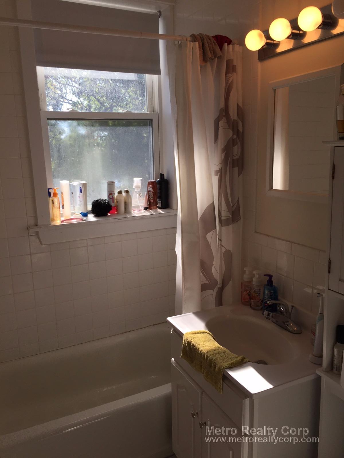 1 bed, 1 bath apartment for rent at 1940 Commonwealth Ave Unit 55, Brighton — photo 7 of 17