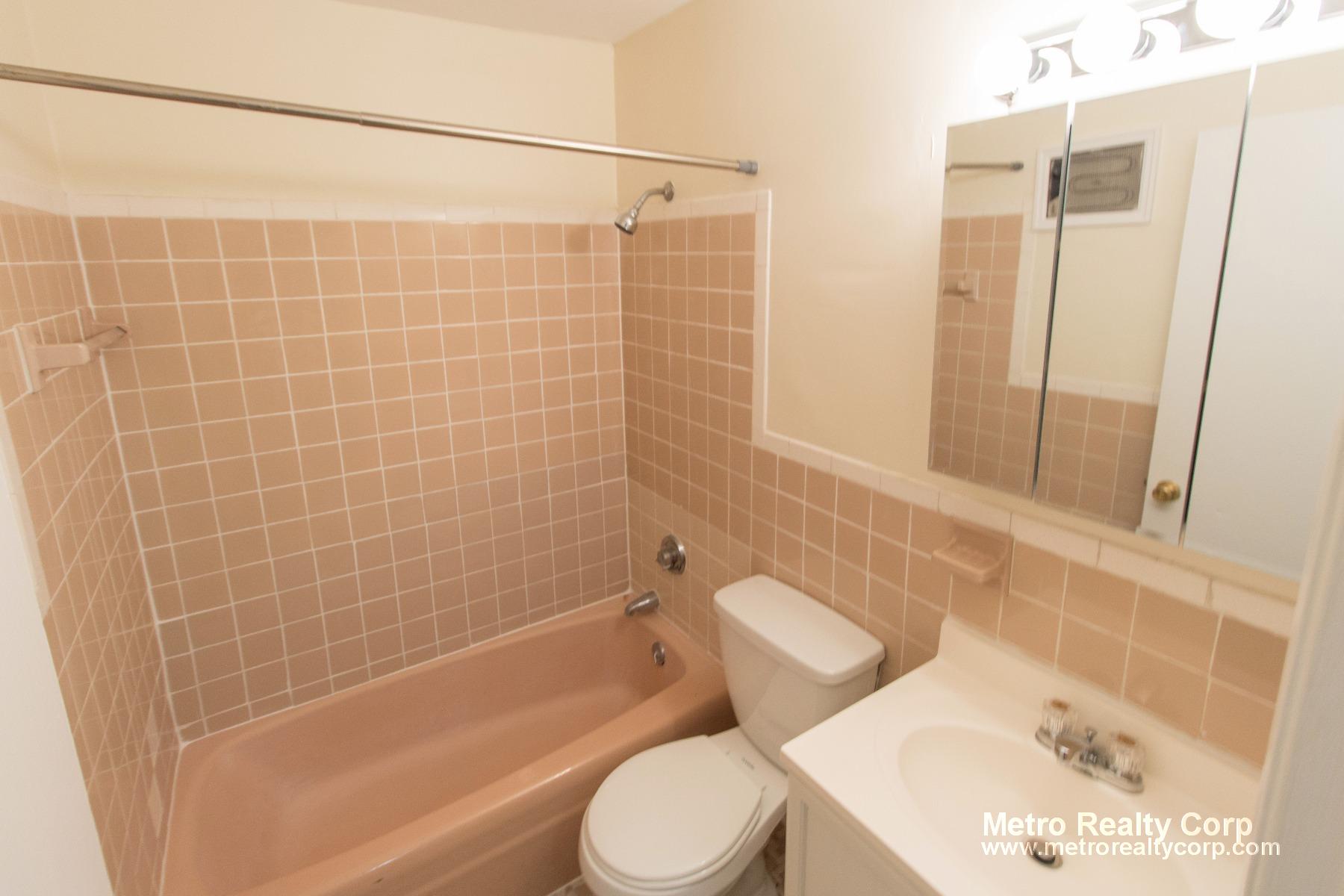 197 Calumet St, Mission Hill